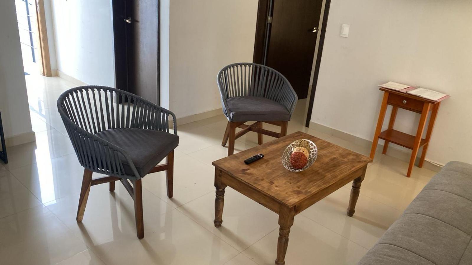 2Br/2Ba Condo 1 Block To Ocean! - Unit 6 Mazatlán Esterno foto